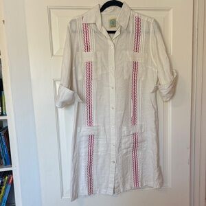 Elegant White Blouse with Ruffle Detail